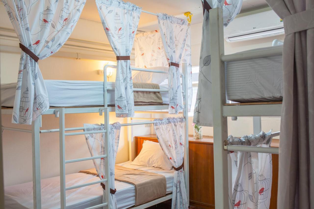Kamin Bird Hostel Bangkok Exterior photo
