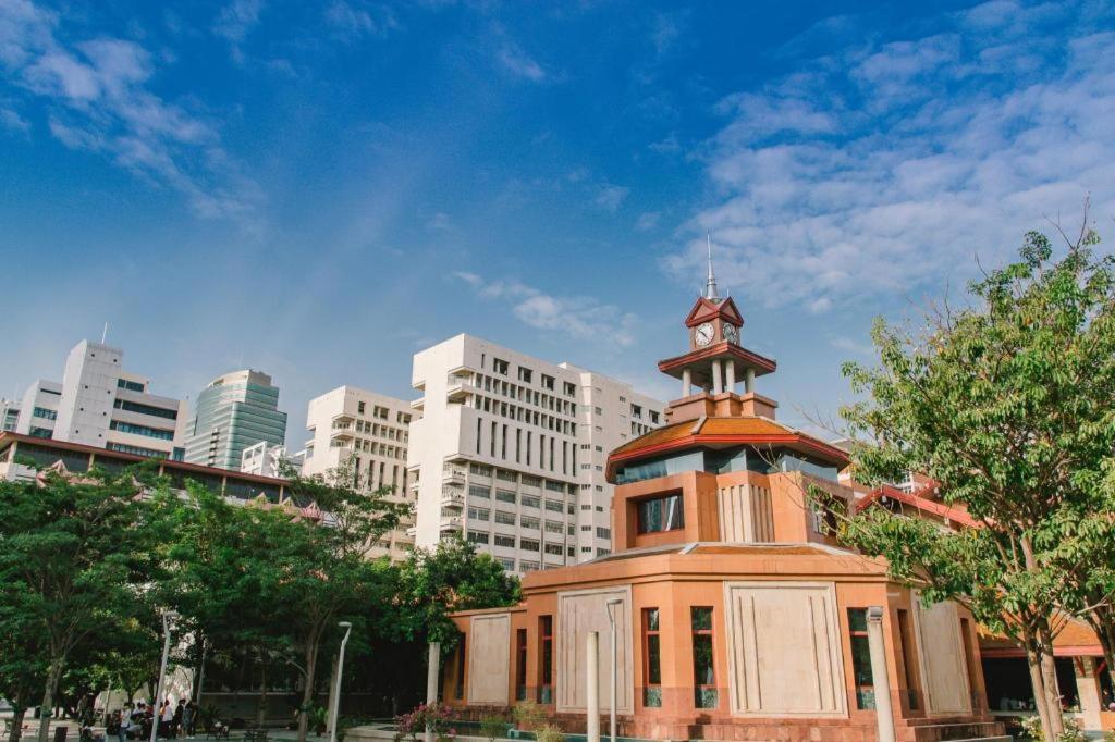 Kamin Bird Hostel Bangkok Exterior photo