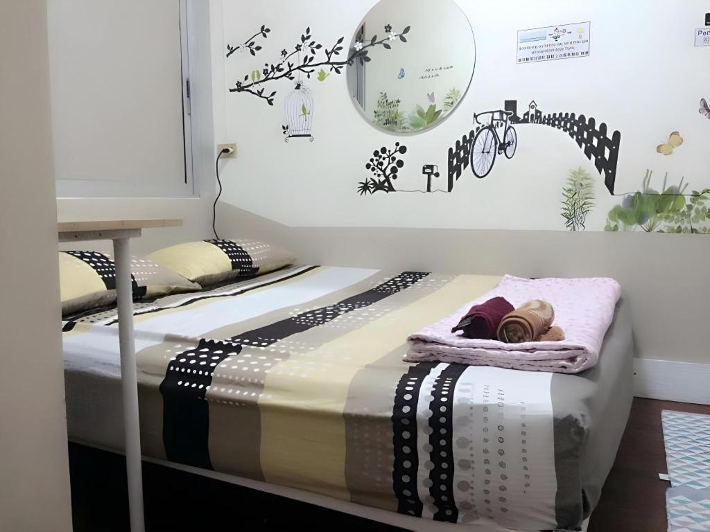 Kamin Bird Hostel Bangkok Exterior photo