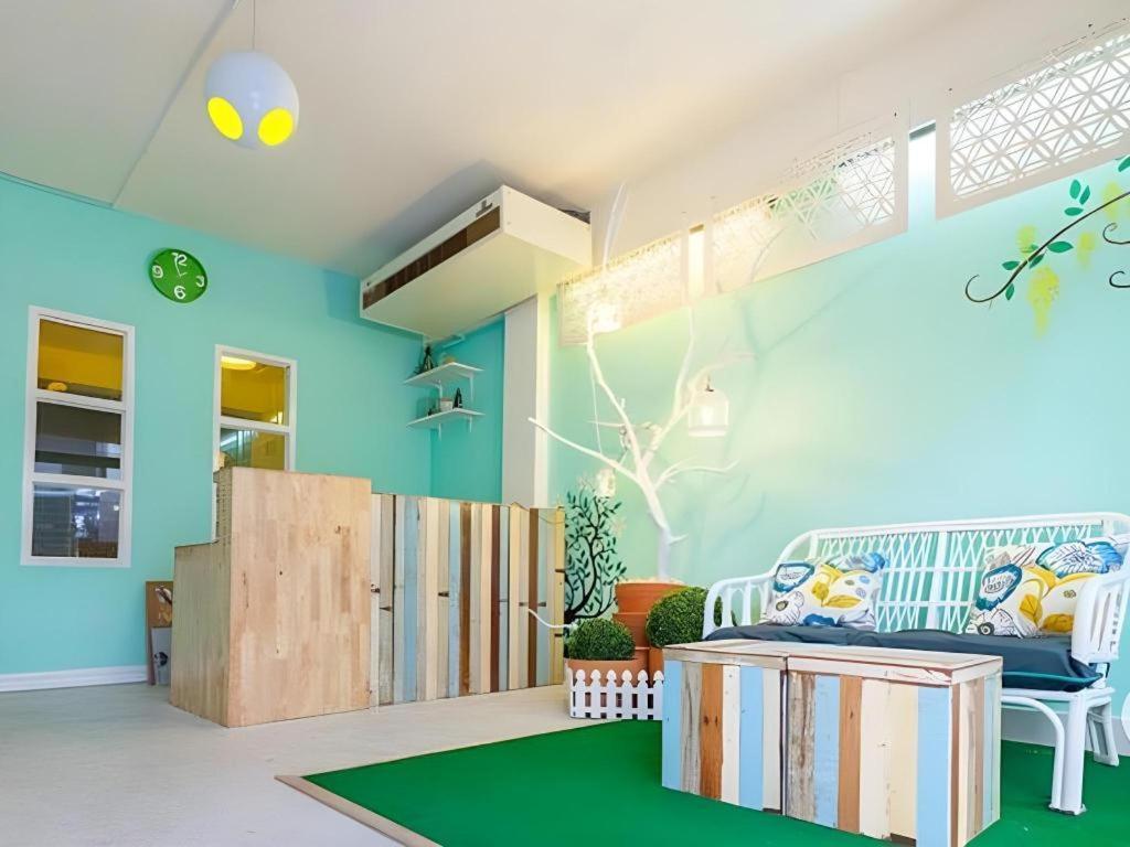 Kamin Bird Hostel Bangkok Exterior photo
